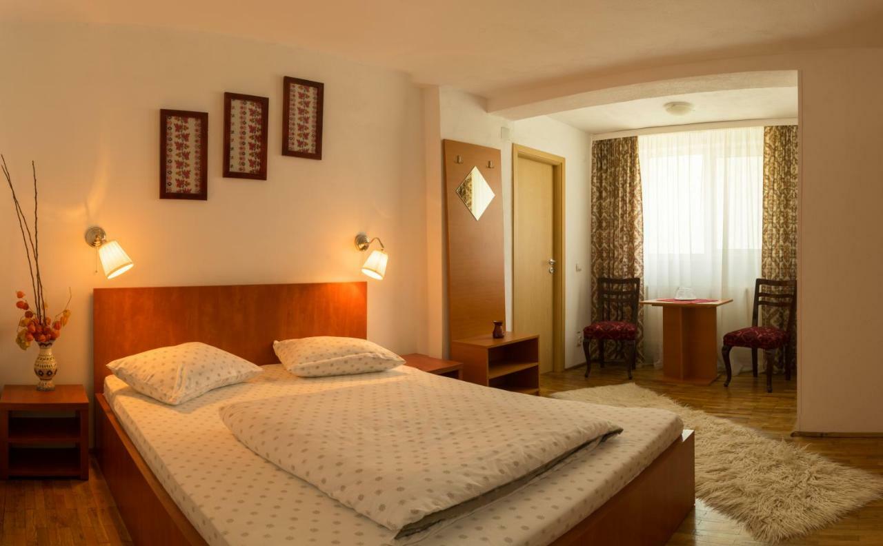 Gasthof Pensiunea Colt De Munte Corbeni