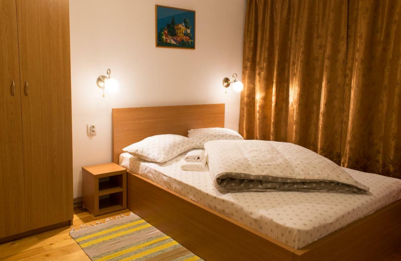 Pensiunea Colt De Munte 3*
